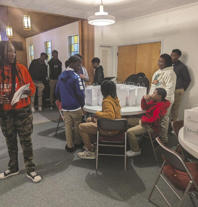 Christmas Elderly Project serves more than 450 residents