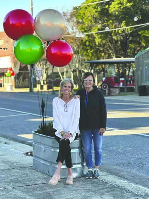 Kathleen Martin (left) and Gayle Condrey