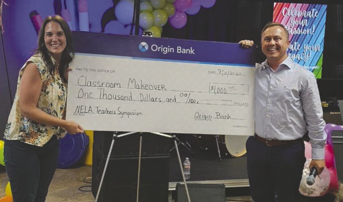 Amberly Smith gets $1,000 for her classroom
