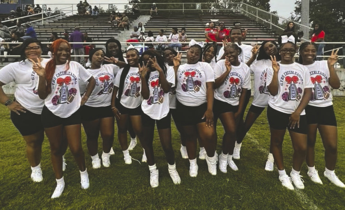 GTHS cheerleaders