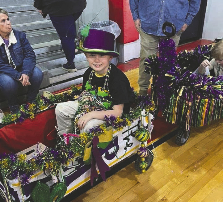 Some scenes from Briarfield's Mardi Gras parade